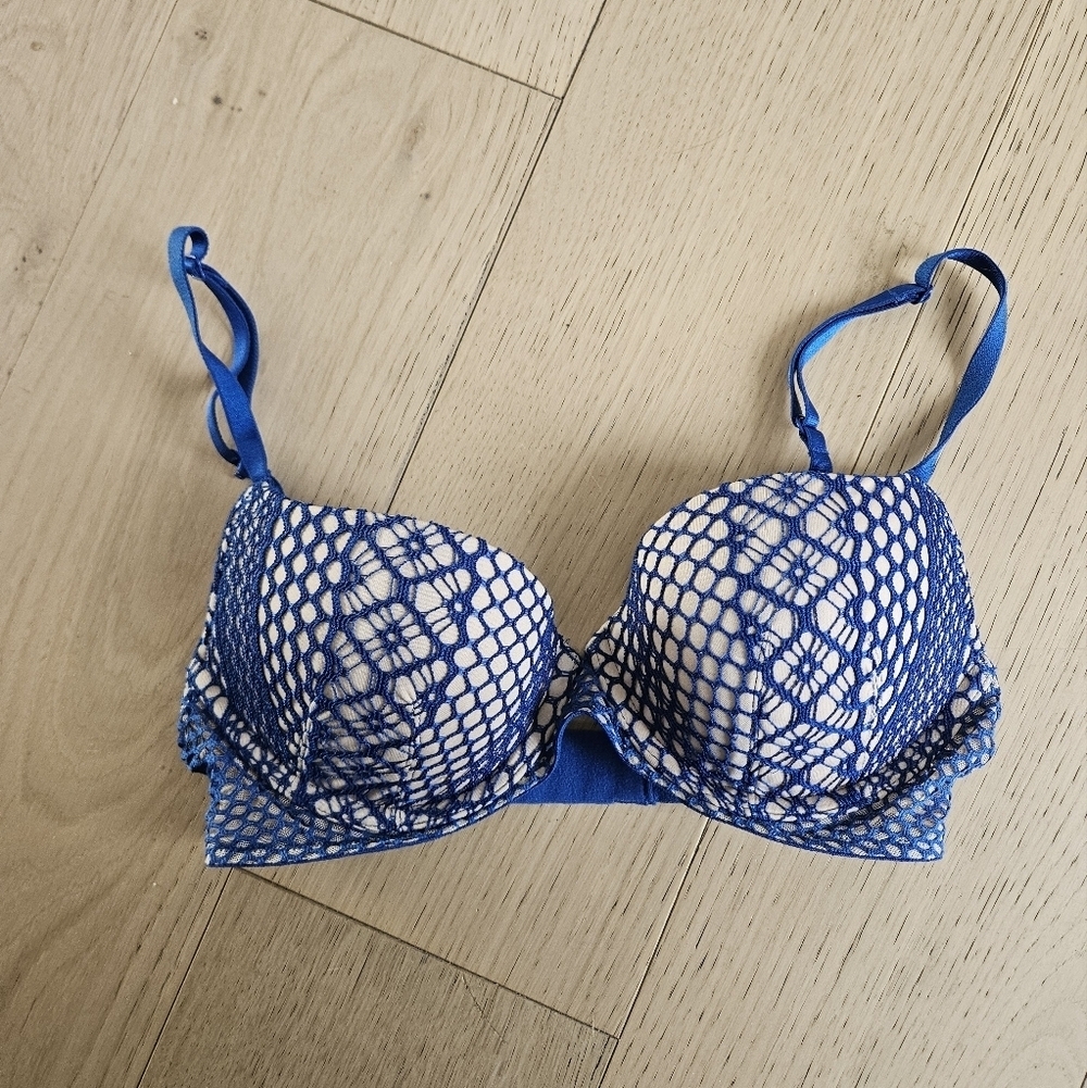 Victoria's Secret Blue Lace Bra